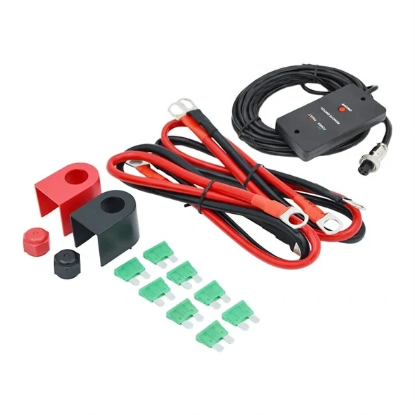 Měnič napětí CARSPA P2000 12V/230V 2000W čistý sinus s DO